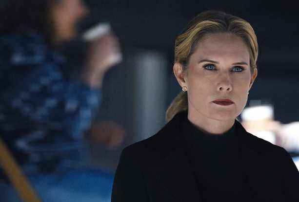 ‘Naomi’ Saison 1 Episode 4: Stephanie March taquine plus de drames d’Akira