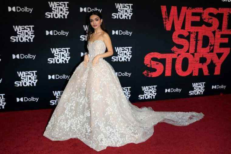 Rachel Zegler at arrivals for WEST SIDE STORY Premiere, El Capitan Theatre, Los Angeles, CA December 7, 2021. Photo By: Priscilla Grant/Everett Collection