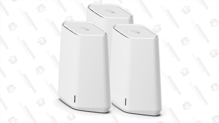 Redonnez vie à toutes les zones mortes Wi-Fi de votre maison avec 140 $ de réduction sur ce mini système de maillage Netgear Orbi Pro Wi-Fi 6