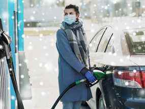 021822-gas-prices-canada_hero_43_1280x960_v20220217093808