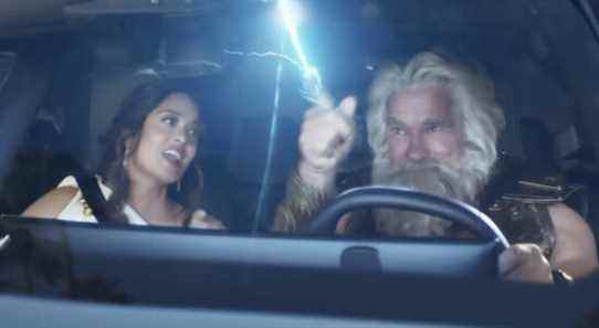 Regardez Arnold Schwarzenegger jouer Zeus dans une publicité du Super Bowl