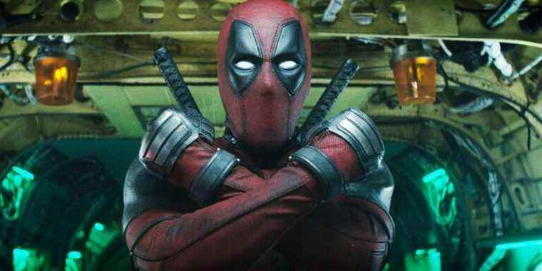 Ryan Reynolds donne la mise à jour du script de Deadpool 3, mais nie le docteur Strange Cameo malgré de nouvelles images
