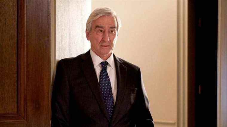 Sam Waterston espère que le nouveau Law & Order vous incitera à jeter votre chaussure à la télévision