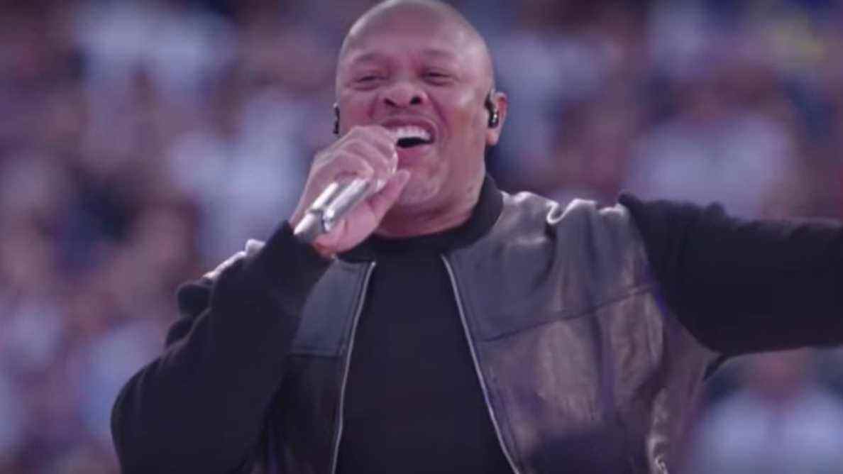 Spectacle de la mi-temps du Super Bowl : 5 grands points à retenir de la performance du Dr Dre, Snoop et d'autres
