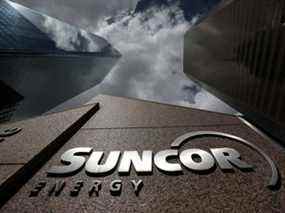 Suncor Energy Inc. double son dividende de 21 cents à 42 cents par action ordinaire.