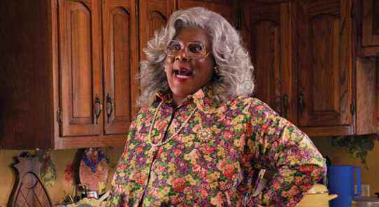 Tyler Perry explique comment l'Irlandaise Mme Brown s'est retrouvée dans l'émission "A Madea Homecoming" de Netflix.