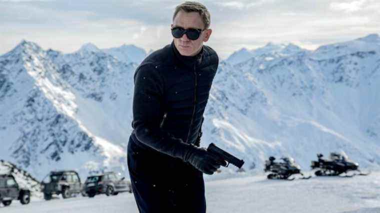  Un film de James Bond détient un record d'explosion.  Michael Bay pense que c'est BS 
