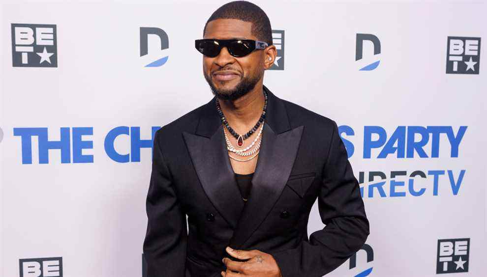 Usher donne le coup d'envoi du week-end du Super Bowl au SoFi Stadium avec le concert du président
	
	
