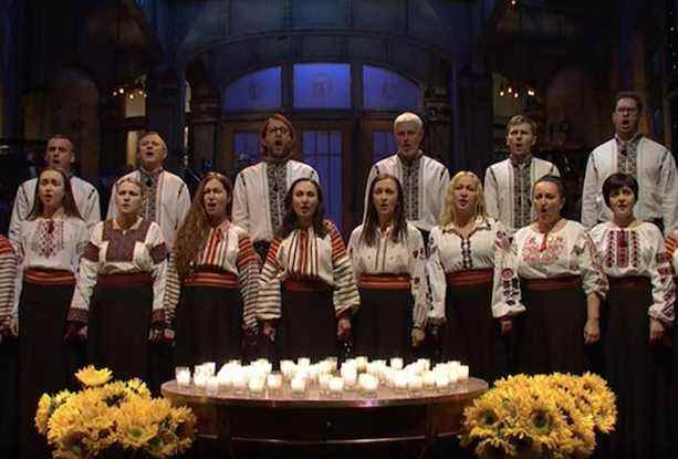 [VIDEO] ‘SNL’ s’ouvre avec le chœur ukrainien Dumka de New York