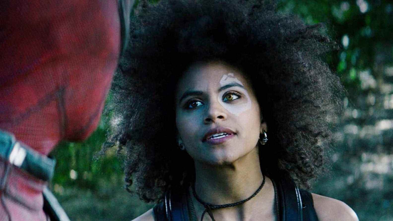 Zazie Beetz travaille sur un film Rapunzel, avec un Afro massif
