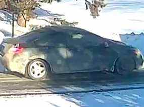 La police recherche une Honda Civic soupçonnée d'être impliquée dans un délit de fuite le 13 février à Meandowlands et Fisher qui a grièvement blessé une jeune fille de 13 ans.