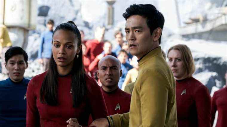 Zoe Saldana de Star Trek parle de faire un quatrième film sans Anton Yelchin