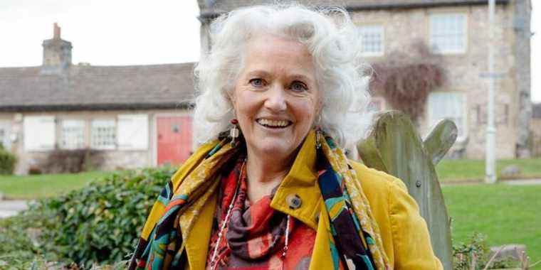 La star d'Emmerdale, Louise Jameson, taquine l'avenir à long terme du feuilleton en tant que mère de Rhona Goskirk

