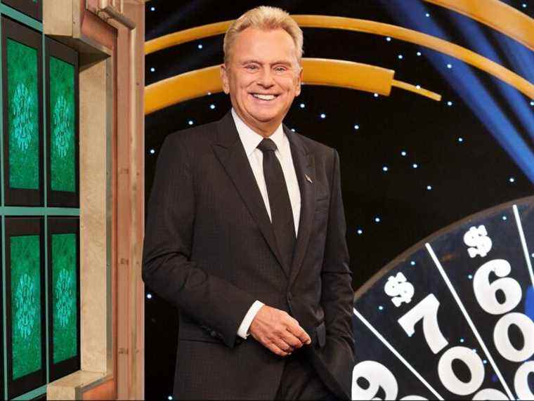 Pat Sajak défend les concurrents de la roue de la fortune après un échec épique: « CUT THEM SOME SLACK »