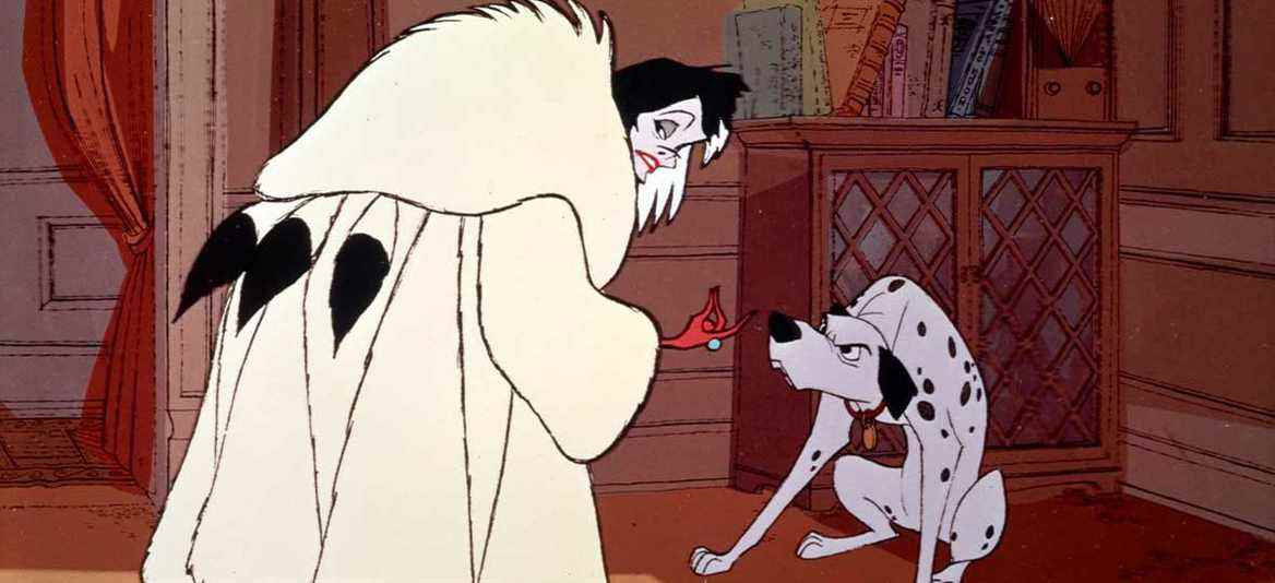 les-méchants-disney-animés-les-plus-diaboliques-01-cruella-de-vil-101-dalmations