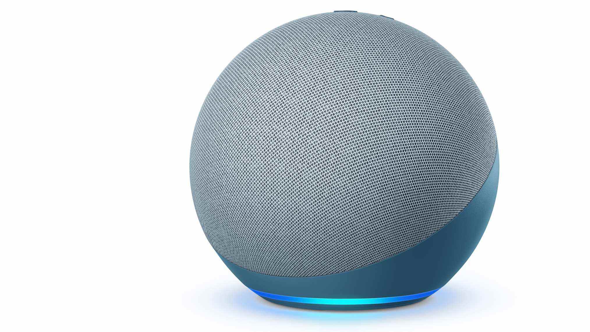 l'amazon echo 2020 avec son anneau LED illuminé en bleu sur fond bleu clair