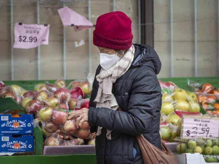 Voici ce que vous pouvez faire contre les prix sans cesse croissants à l’épicerie et à la station-service