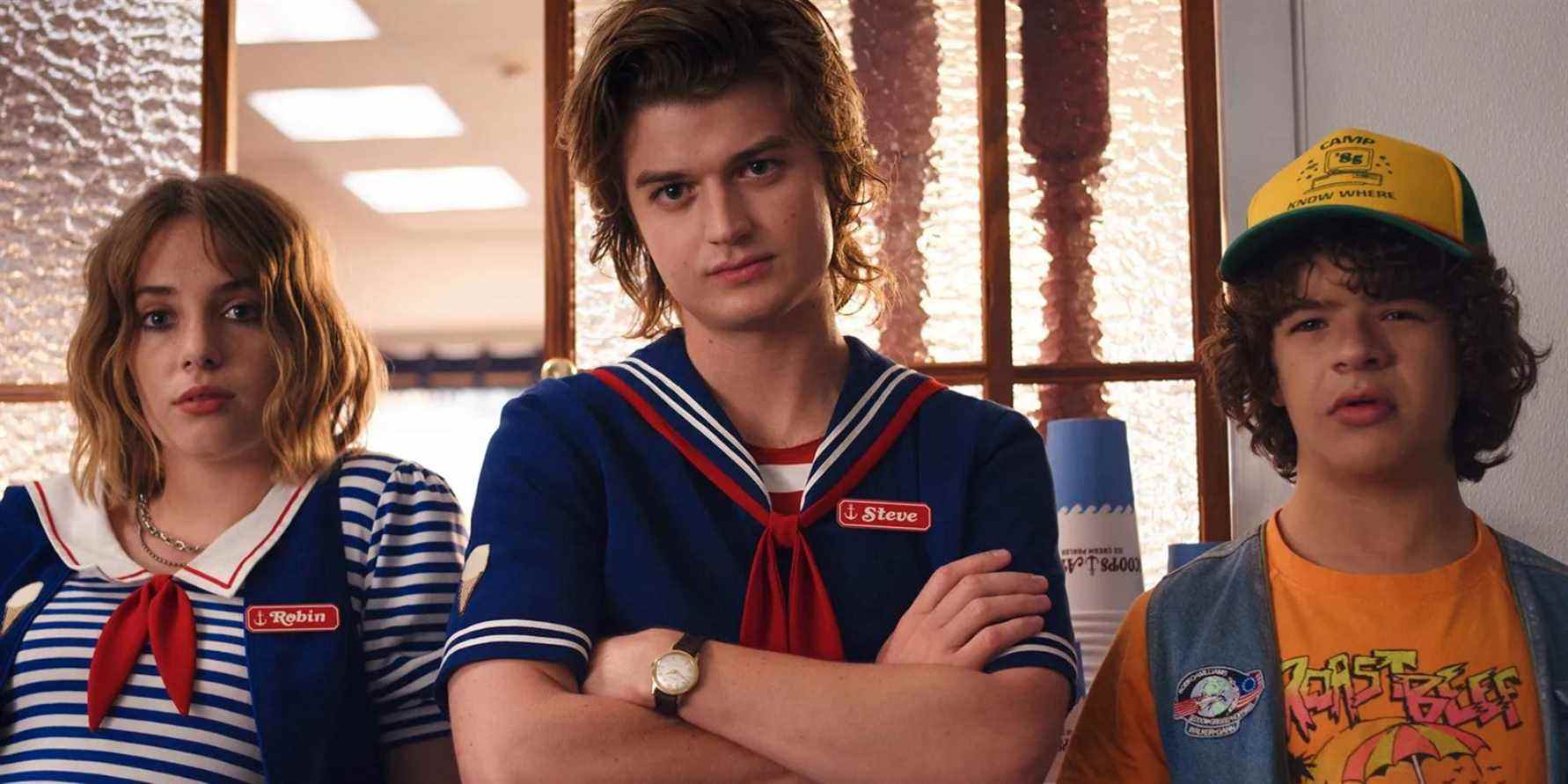 Robin (Maya Hawke), Steve (Joe Keery) et Dustin (Gaten Matarazzo) dans Stranger Things