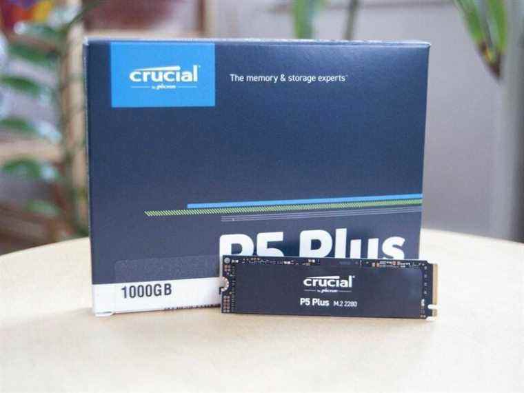 Revue Crucial P5 Plus : Un SSD PCIe 4.0 économique qui échange les performances avec les meilleurs