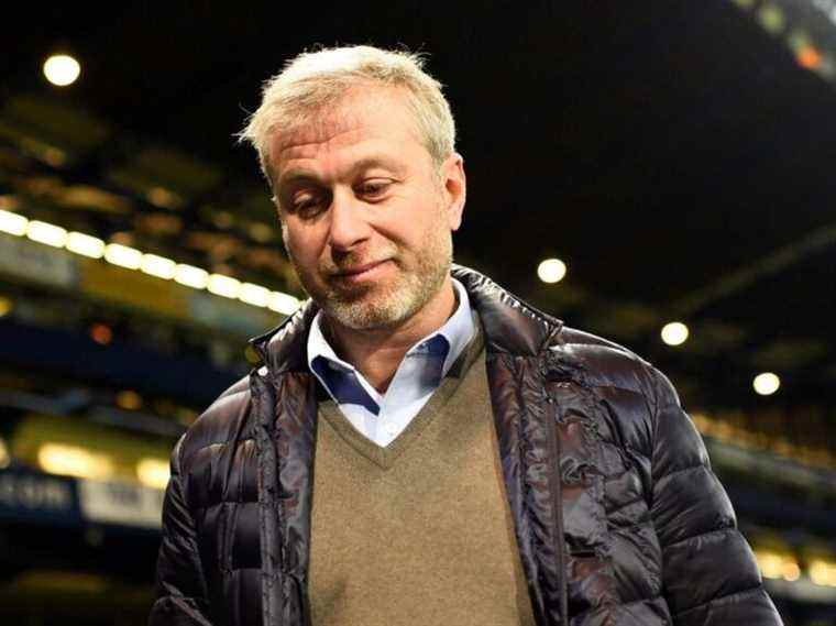 Le propriétaire de Chelsea Abramovich et le patron de Rosneft Sechin frappés par les sanctions britanniques