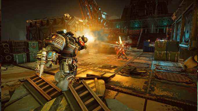 Un chevalier Justicar tire avec son arme dans Warhammer 40K: Chaos Gate - Daemonhunters