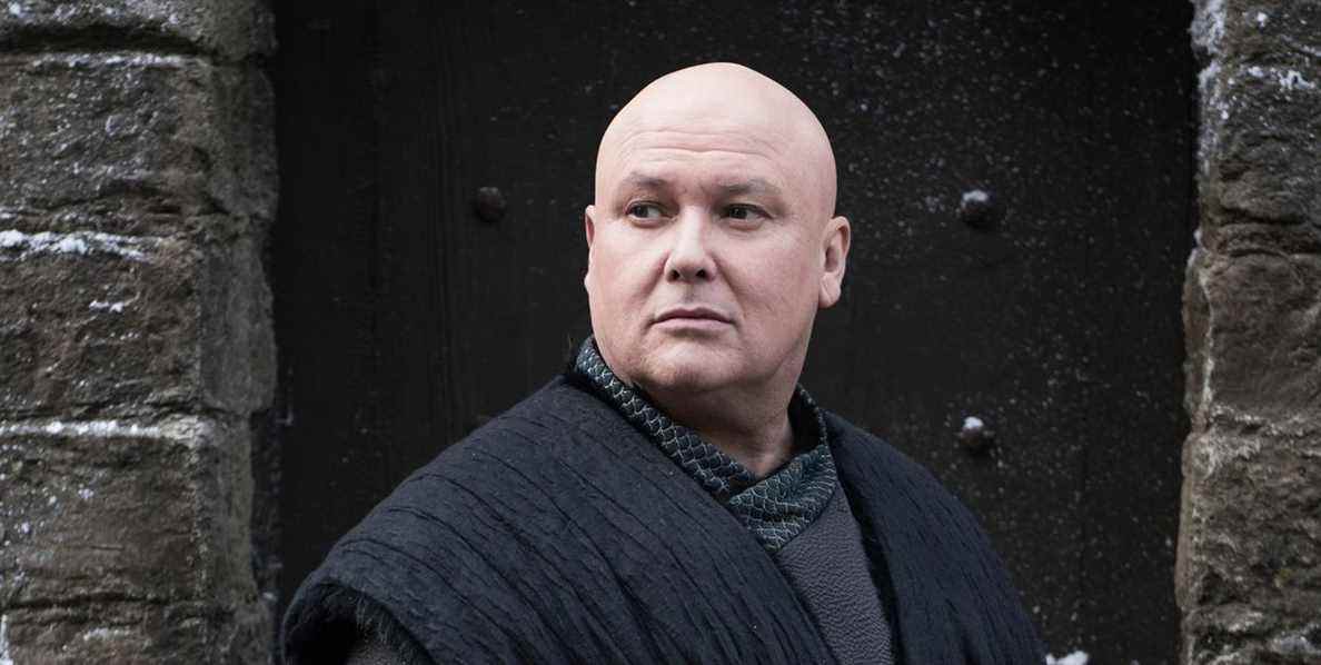 Conleth Hill de Holding est très différent de son époque Game of Thrones

