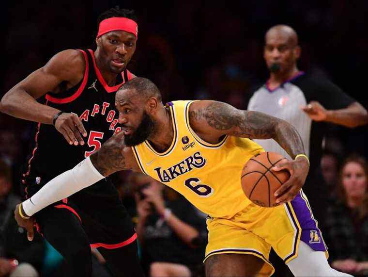 Des étincelles de démarrage à chaud gagnent contre les Lakers alors que Toronto mène une séquence de victoires à quatre consécutives