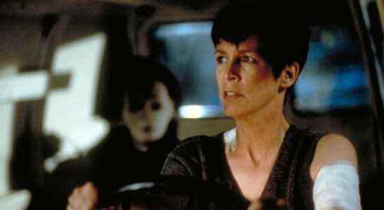 Jamie Lee Curtis as Laurie Strode in Halloween H20 Featured Image