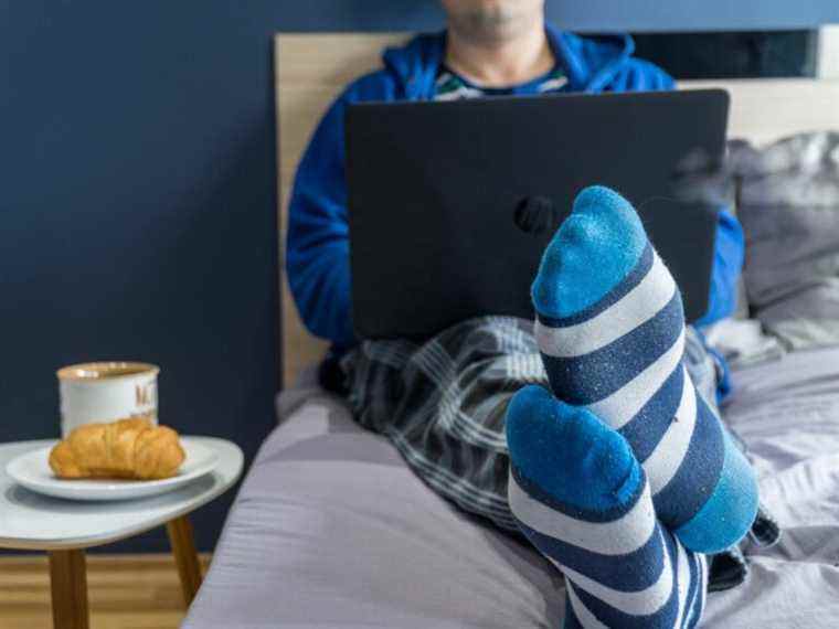 Les gens ne savent plus quoi porter au bureau après deux ans de travail en pantalon de yoga