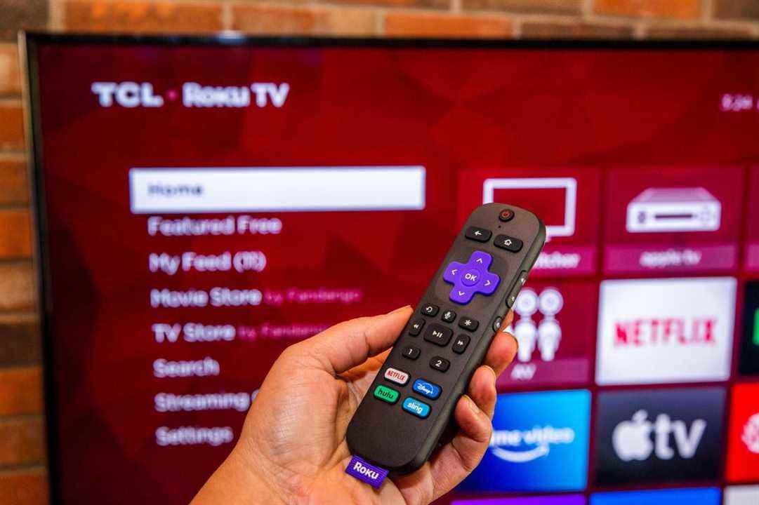 023-roku-voice-remote-pro-2021