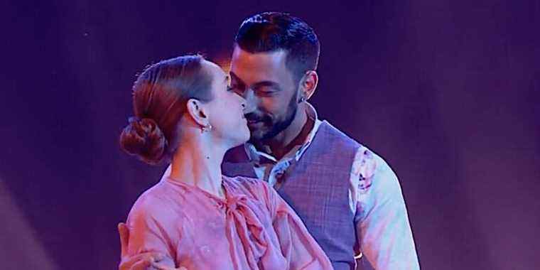 Les fans de Strictly Come Dancing louent la "belle" réunion de Rose Ayling-Ellis et Giovanni Pernice

