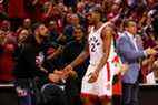 Kawhi Leonard du rappeur Drake des Raptors de Toronto lors du quatrième match de la finale de la Conférence Est de la NBA entre les Milwaukee Bucks et les Raptors de Toronto le 21 mai 2019.