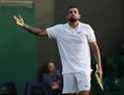 Nick Kyrgios d'Australie célèbre le point de match lors de son match de deuxième tour en simple masculin contre Gianluca Mager d'Italie lors de la quatrième journée des championnats - Wimbledon 2021 au All England Lawn Tennis and Croquet Club le 01 juillet 2021 à Londres, en Angleterre.