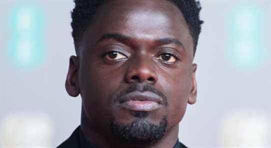 Le "stratège de vie" présumé de Daniel Kaluuya s'exprime et vend des talismans