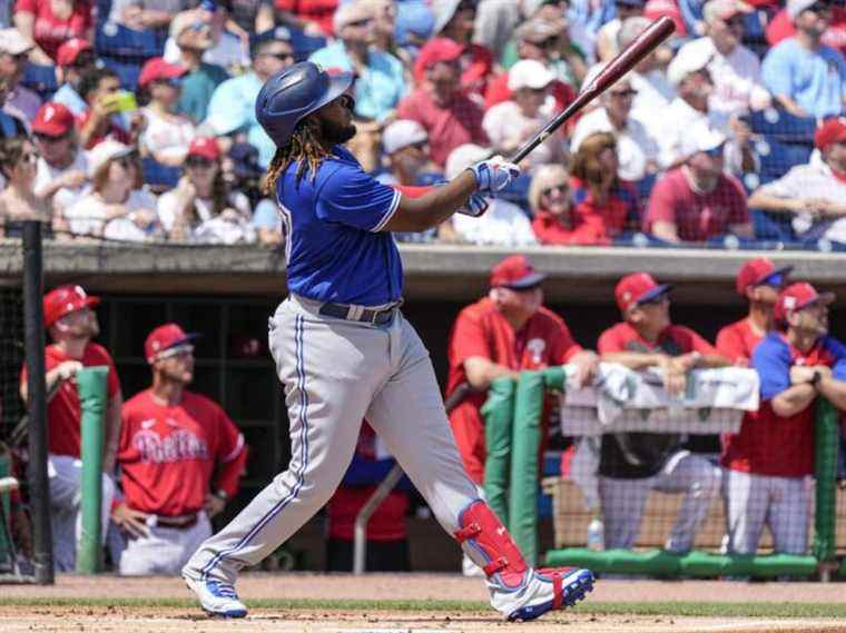 Le cogneur des Blue Jays Vladimir Guerrero Jr. reprend là où il s’était arrêté lors de la première présence au bâton de l’entraînement du printemps