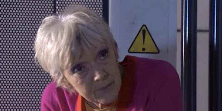 L'histoire de la santé mentale de Jean Slater d'EastEnders se poursuit en affrontement avec Stacey

