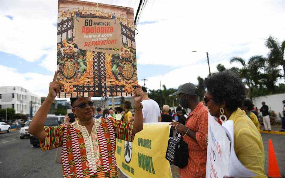 Les manifestants ont énuméré 60 raisons pour 