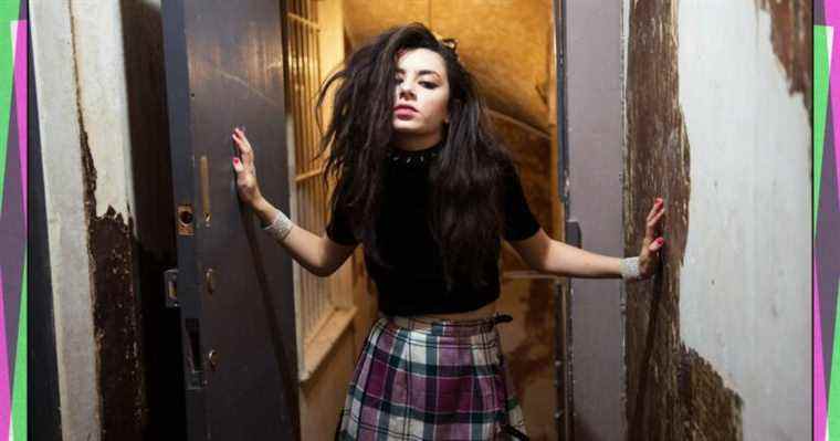 Charli XCX sur sa musique la meilleure, la plus dure et la plus grand public
