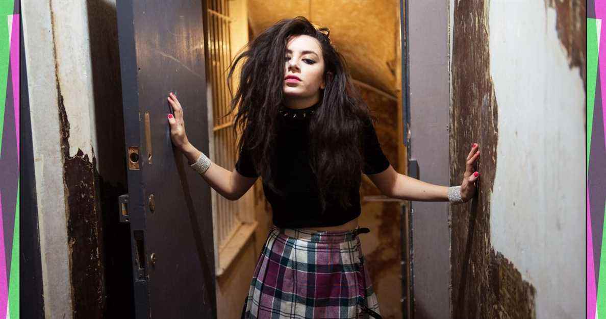 Charli XCX sur sa musique la meilleure, la plus dure et la plus grand public
