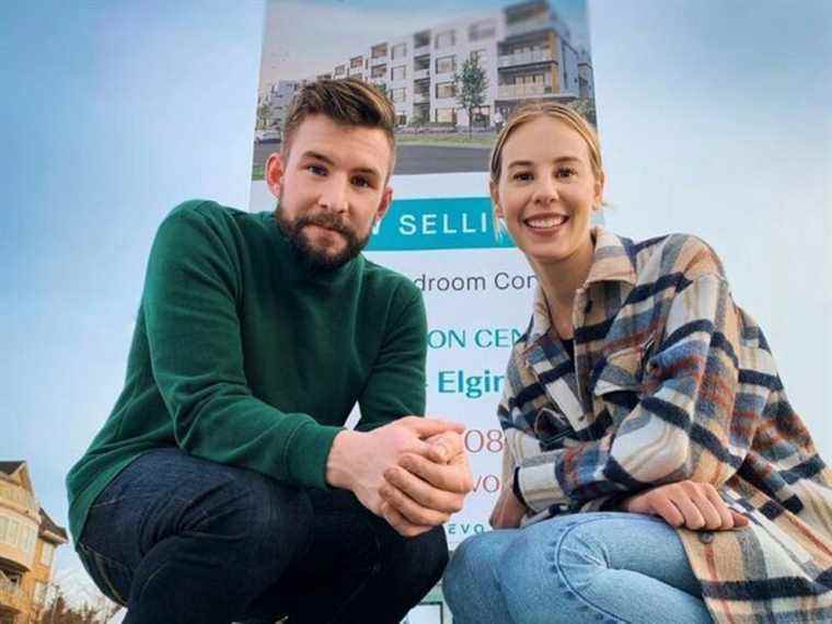 Comment ce jeune couple de Colombie-Britannique a acheté sa première maison — un condo de deux chambres — pour 620 000 $