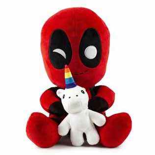 Deadpool avec peluche licorne