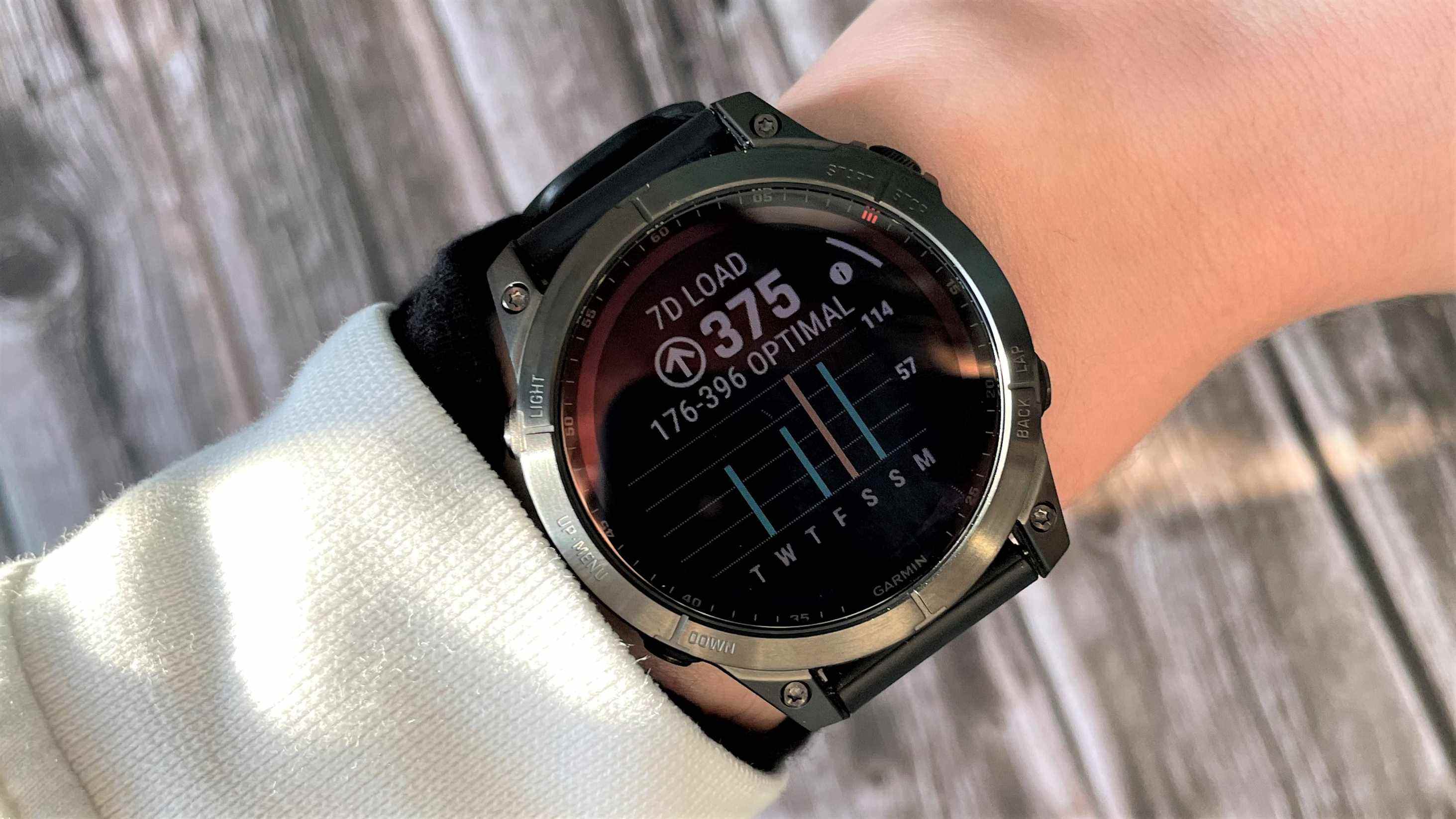 Garmin Fenix ​​7 montrant le graphique de charge d'entraînement