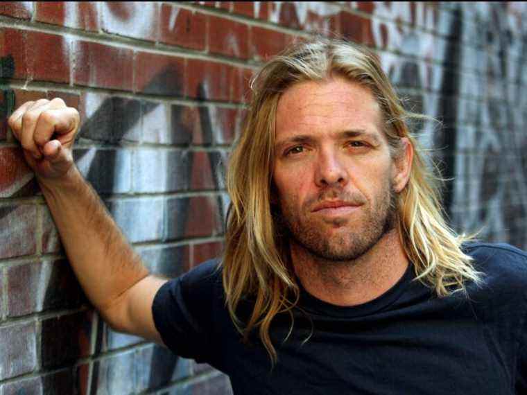 Le batteur des Foo Fighters Taylor Hawkins est mort à 50 ans: mise à jour du problème de la police