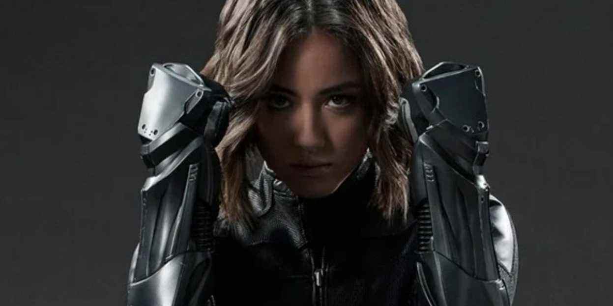 chloe bennet dans le rôle de daisy johnson alias tremblement dans agents of shield