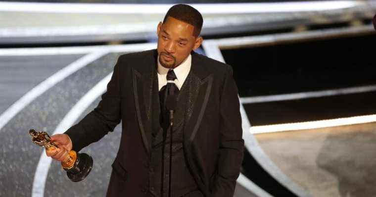 Will Smith frappe Chris Rock aux Oscars pour avoir plaisanté sur Jada Pinkett Smith