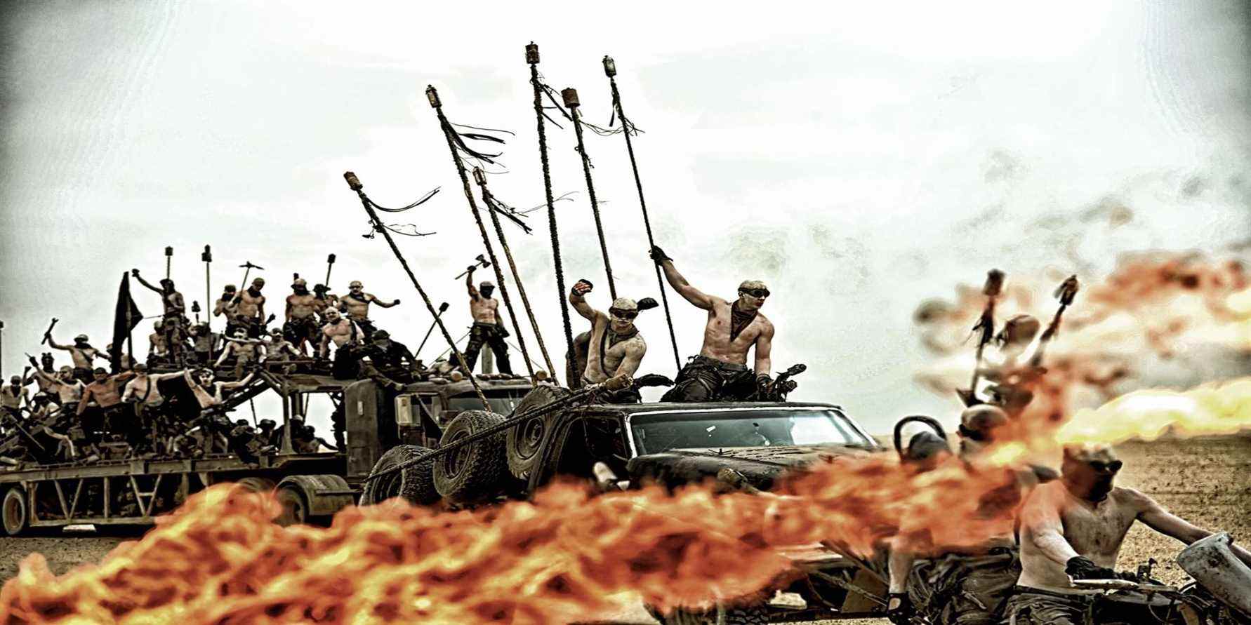 mad-max war boys sur leurs plates-formes