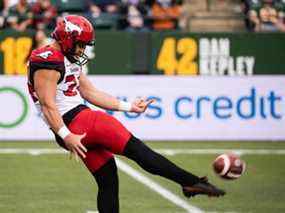 Le parieur des Stampeders de Calgary, Cody Grace, est devenu le premier joueur « international » à être nommé joueur étoile de la LCF.