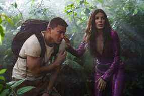 Sandra Bullock et Channing Tatum dans une scène de The Lost City.