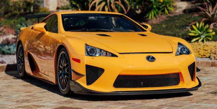 2K-Mile Lexus LFA est notre choix de remorque du jour