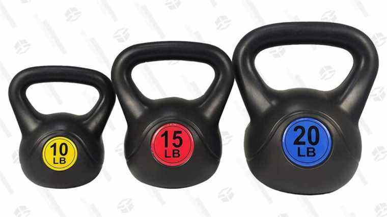 Annoncez haut et fort que vous avez cet ensemble BalanceFrom Kettlebell pour seulement 56 $ à la salle de musculation